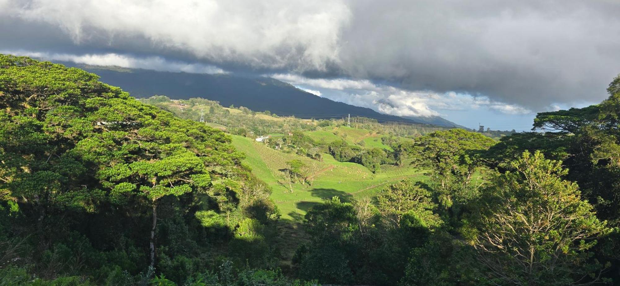 Casa Volcano Panoramic View Vara Blanca  Kültér fotó